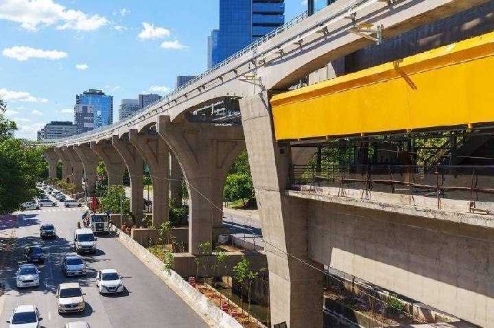 Linha 17-Ouro: monotrilho inaugurado em março paralisa por falha elétrica