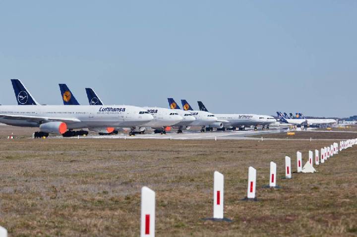 Lufthansa vai cancelar 20 mil voos para economizar combustível