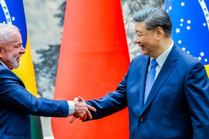 Lula conversa com presidente chinês Xi Jinping sobre acordo Mercosul-China