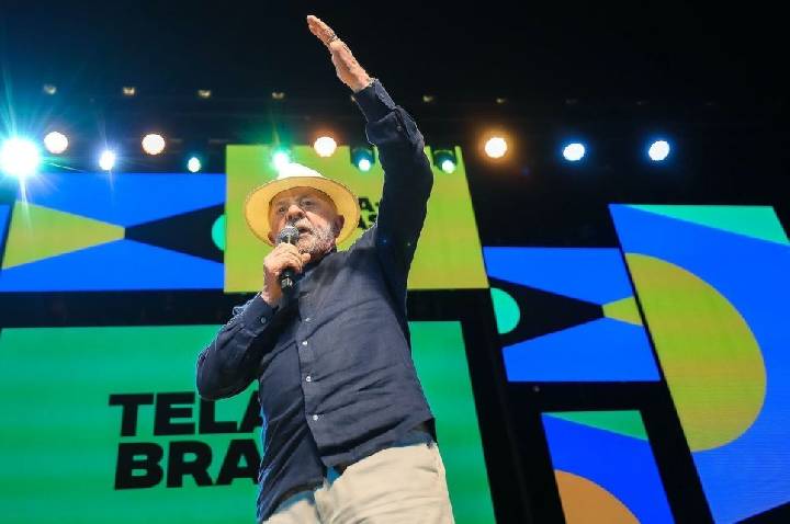 Lula volta a atacar Rubio e o chama de “latino-americano frustrado”