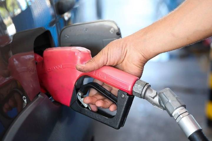 Manutenção do subsídio de R$ 2,12 ao diesel deve se estender por 30 dias
