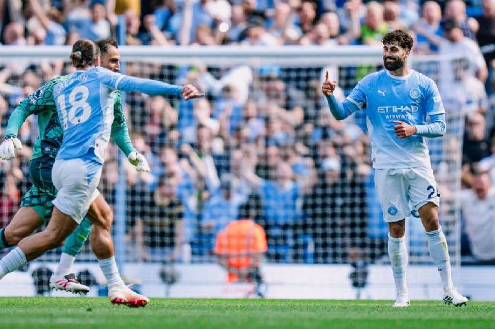 Maresca celebra estreia com vitória no City: “Foi bastante emocionante”