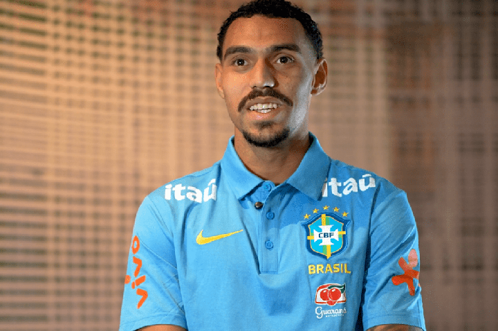 Matheuzinho revela apoio de companheiros do Corinthians antes de estreia