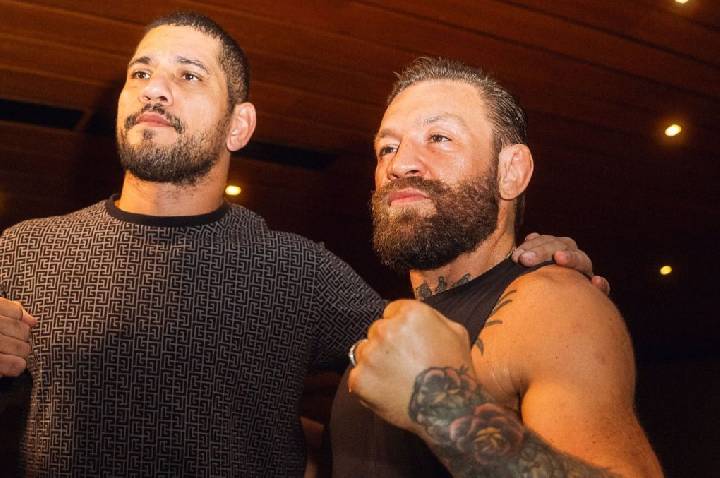 McGregor encontra Poatan e comenta polêmica no UFC: “Foi na nuca, eu vi”
