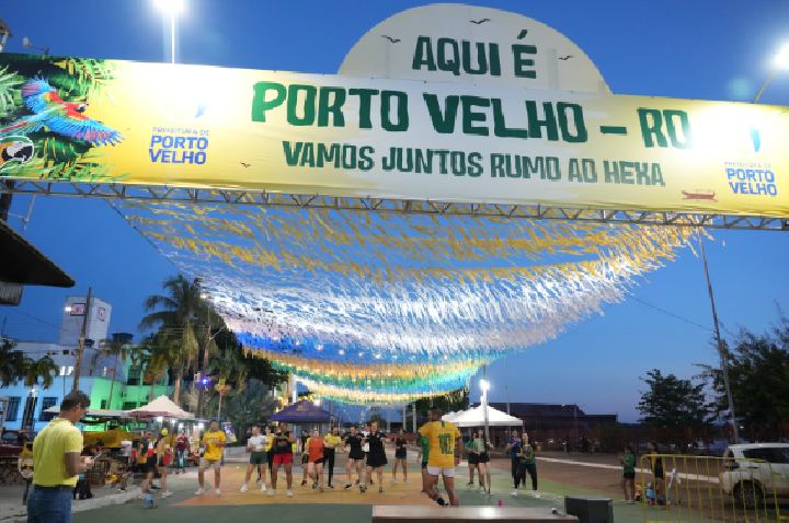 Mega Treino de Corrida movimenta a Rua do Hexa
