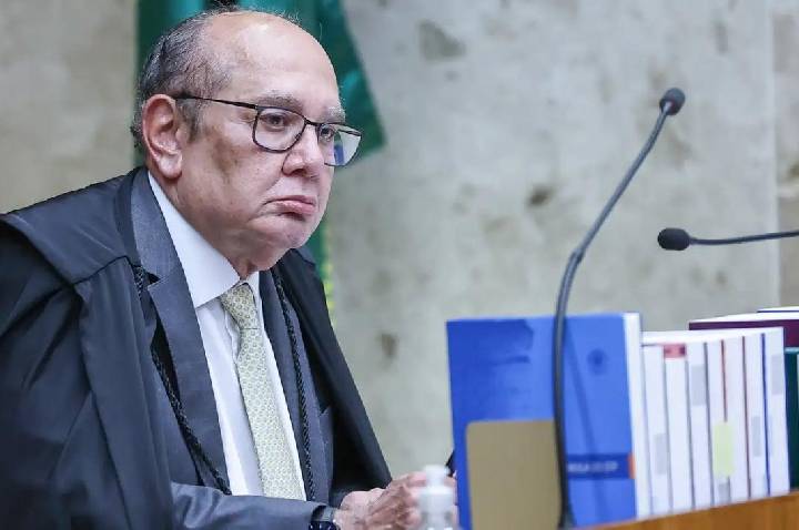 Mendes pede que ministros citados no caso Master sejam identificados