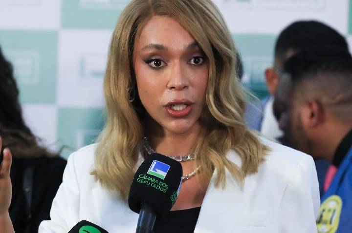 Mendonça autoriza publicação de Erika Hilton sobre Nossa Senhora Aparecida