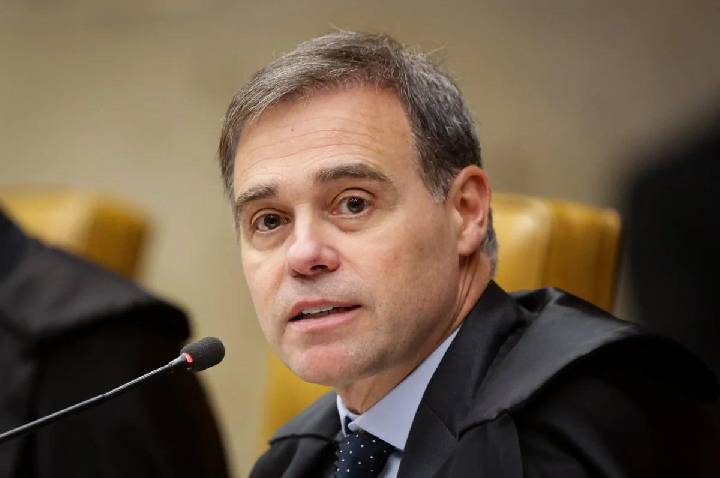 Mendonça impõe limites aos relatórios da Inteligência da PF