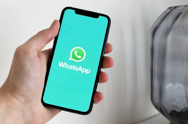 Mensagens urgentes e prazo nas enquetes: veja as novidades do WhatsApp
