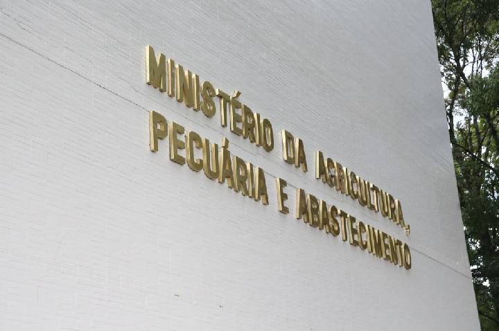 Ministério da Agricultura estabelece gabinete de crise com UE