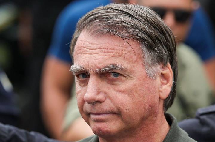 Moraes aguarda defesa explicar possível “falta” em domiciliar de Bolsonaro