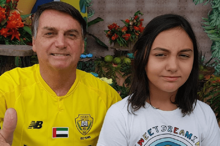 Moraes autoriza professor a dar aulas particulares à filha de Bolsonaro