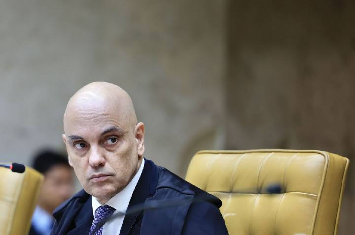 Moraes autoriza visita de cunhada de Bolsonaro durante ausência de Michelle