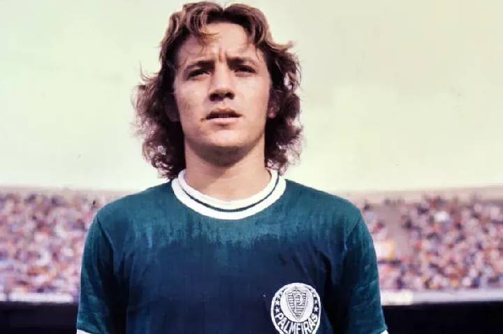 Morre Leivinha, ídolo do Palmeiras e símbolo da Academia, aos 76 anos