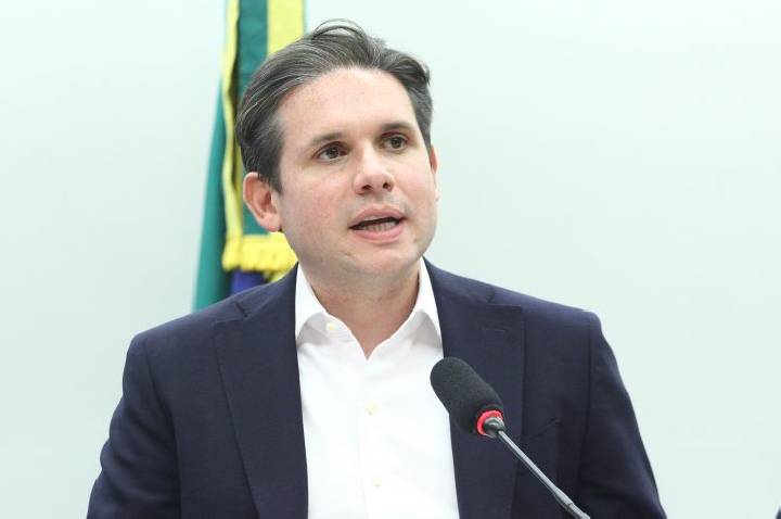Motta diz que governo está dividido sobre fim da 