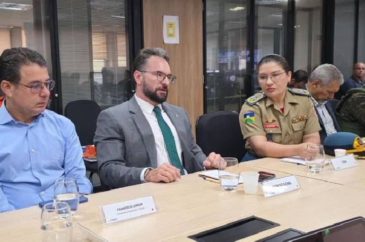MPRO discute prevenção a incêndios e possíveis impactos do super El Niño em Rondônia durante reunião no TCE