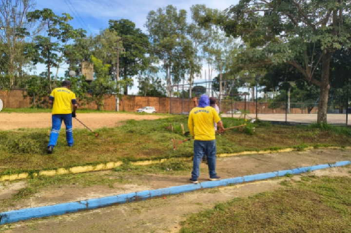 Mutirão de limpeza revitaliza Praça 13 de Setembro no bairro Aeroclube a pedido do vereador Edimilson Dourado
