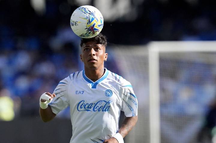 Napoli compra brasileiro e transação rende bolada à clube da Série A