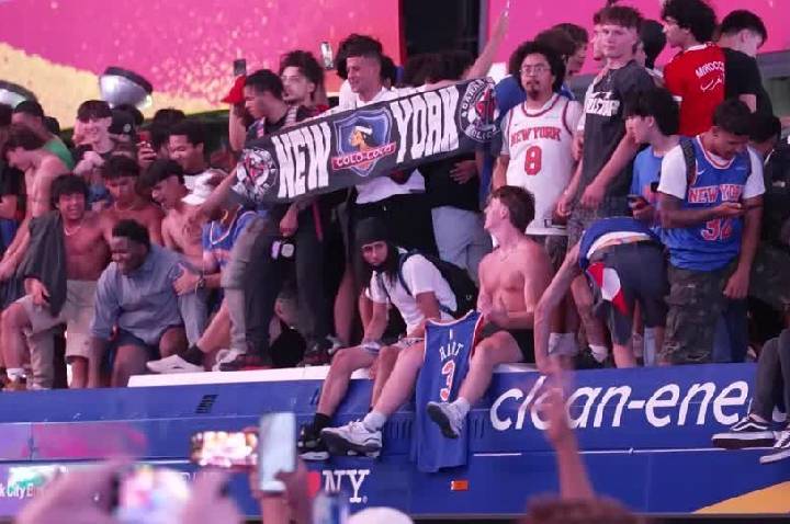 NBA: Várias pessoas são detidas em NY em comemorações do título do Knicks