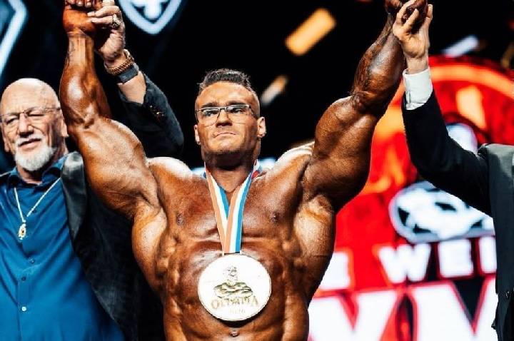 Nick Walker: a história por trás do campeão do Mr. Olympia 2026