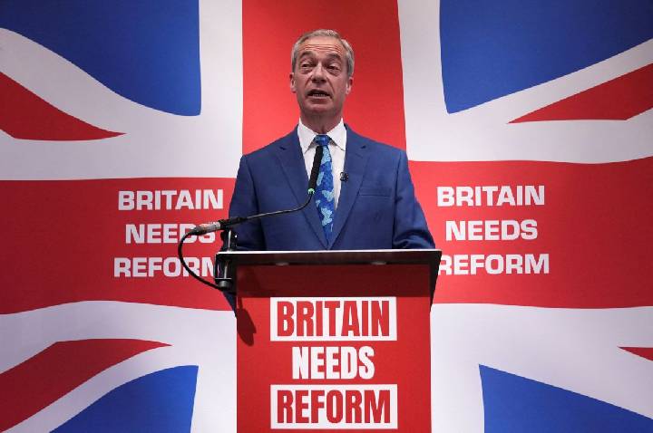 Nigel Farage recupera cadeira no parlamento do Reino Unido