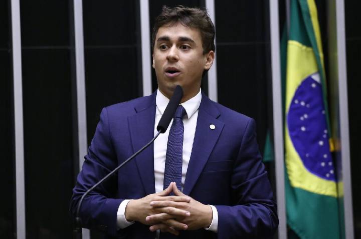 Nikolas diz que PL escolheu Roscoe após esperar Cleitinho “até o limite”