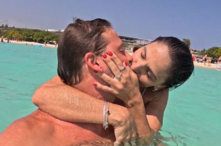 Noivo, Fabio Porchat anuncia casamento em 2027