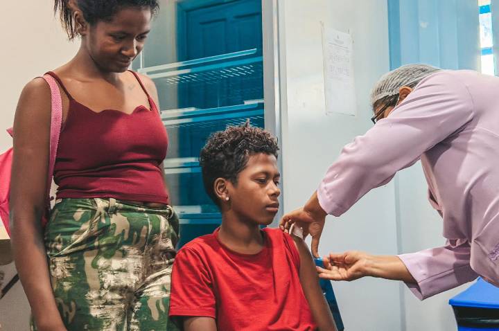 Nova vacina contra pneumonia chega ao SUS e amplia proteção infantil