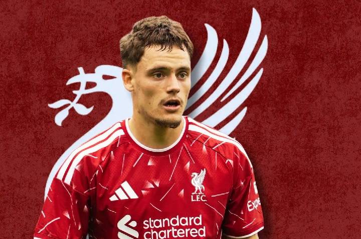 O meio-campo perfeito do Liverpool pode contar com a joia de 19 anos, excluindo Wirtz