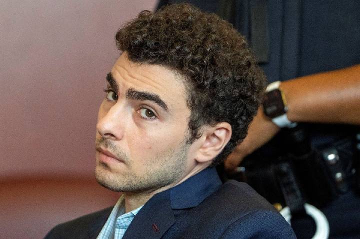 O que a decisão do juiz sobre provas significa para o caso Luigi Mangione?