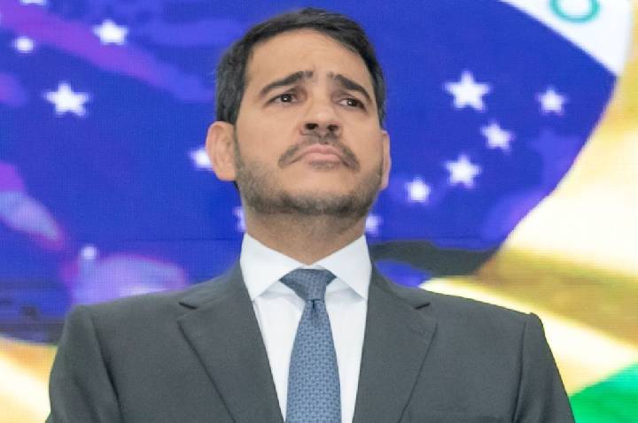 Oposição articula votos e faz frente contra indicação de Messias ao STF