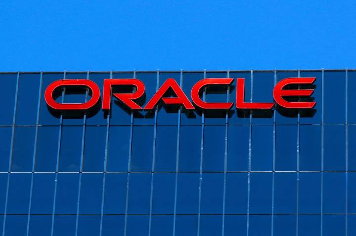 Oracle fecha contrato de quase US$ 7 bi com Departamento de Guerra dos EUA