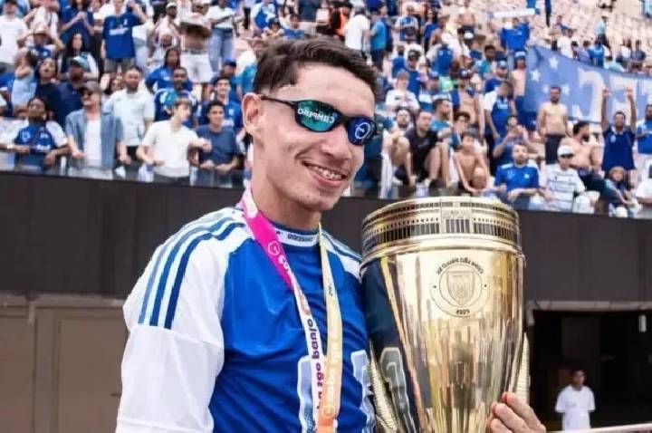 Palmeiras “rouba” jovem do Cruzeiro com multa de R$ 592 milhões