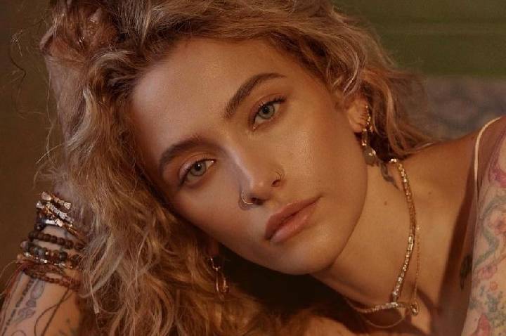 Paris Jackson anuncia lançamento de single após polêmicas com herança