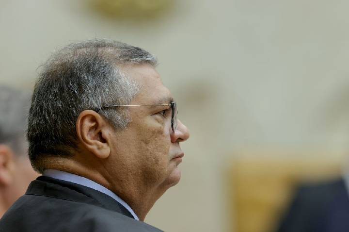 Partidos têm até quarta para responder Dino sobre gestão de emendas