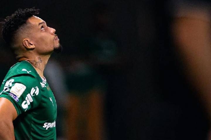 Paulinho desabafa em “reestreia” pelo Palmeiras após 10 meses sem jogar