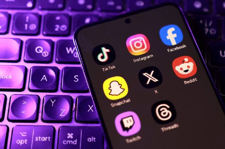 Pesquisa indica que redes sociais podem prejudicar democracia