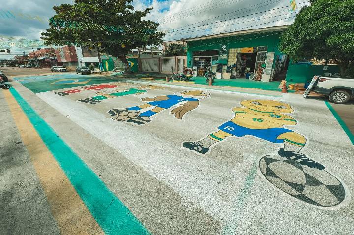 Pintura temática da Copa entra em fase final no Centro de PVH