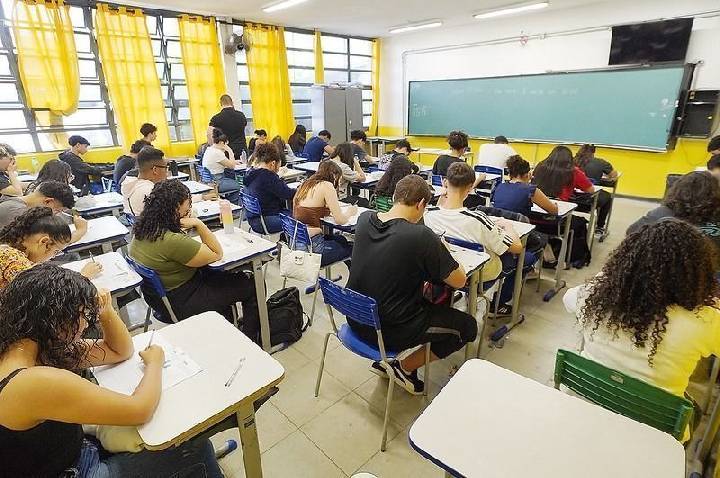 Pisa 2025 tem menor média mundial já registrada no estudo
