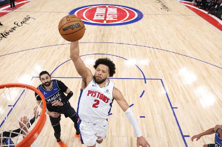 Pistons vencem Magic e encerram jejum histórico em casa