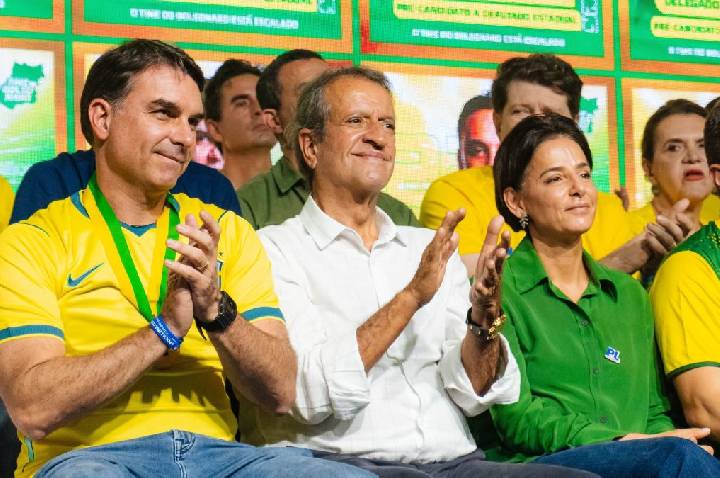 PL oficializa candidatura de Flávio Bolsonaro à Presidência