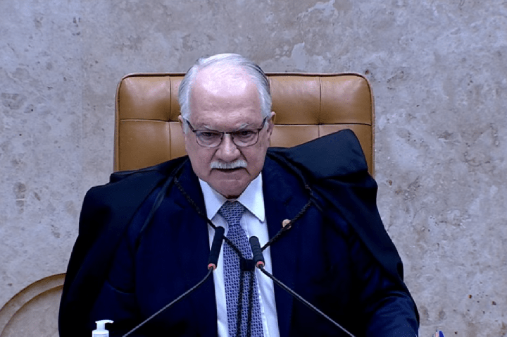Postura de Fachin em julgamento incomoda Planalto