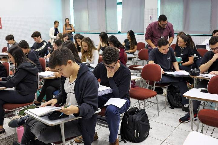 Prazo para convocação da lista de espera do Fies no segundo semestre se encerra na quinta-feira