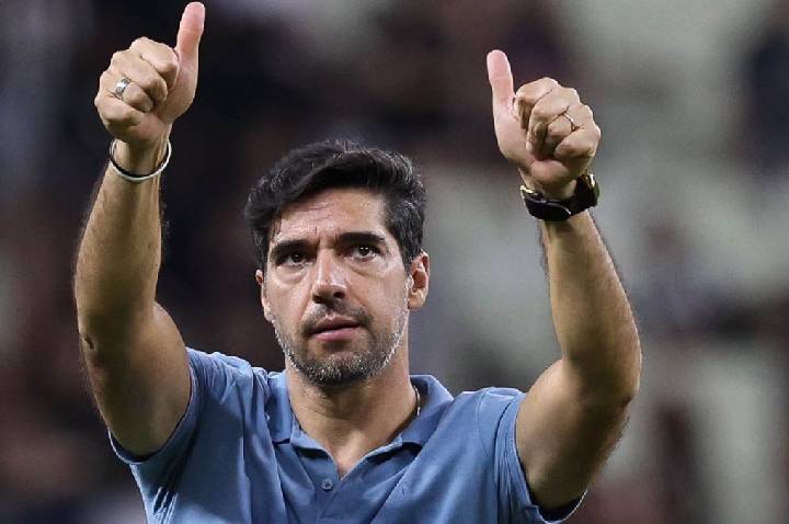 Presidente de Cabo Verde sonha em ter Abel Ferreira na seleção