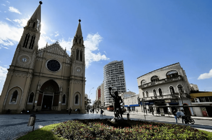 Previsão do tempo para Curitiba: semana com chuvas frequentes