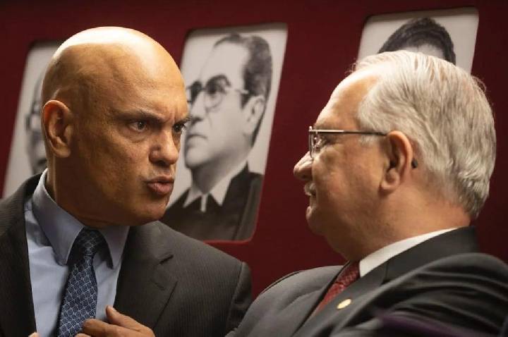 Pronunciamento de Moraes é cancelado em meio à crise do STF