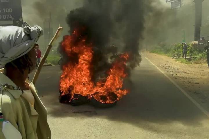 Protestos no Quênia contra centro de Ebola dos EUA no país deixam 2 mortos