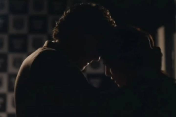 “Quem Ama Cuida”: quando e como será 1º beijo de Pedro e Adriana?