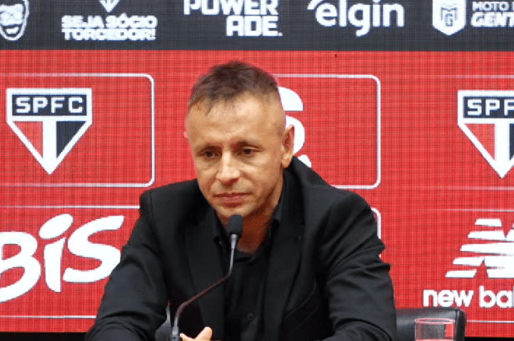 Rafinha assume gestão do São Paulo e concilia com Copa