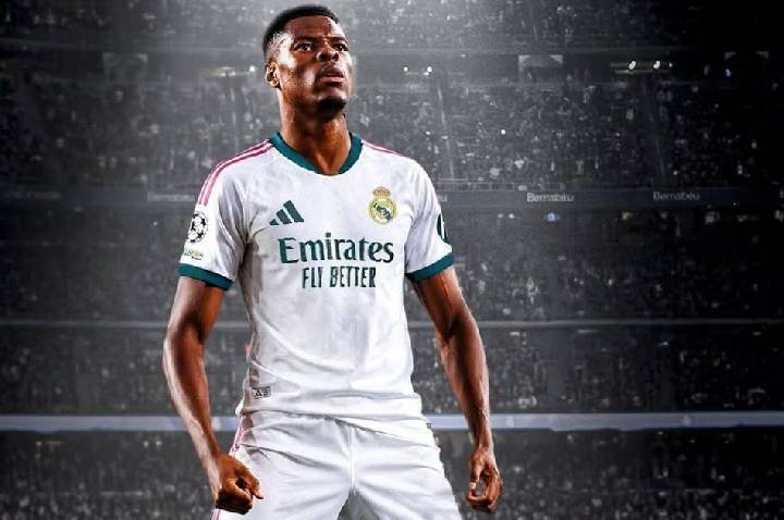 Real Madrid anuncia contratação de Dumfries por quatro temporadas